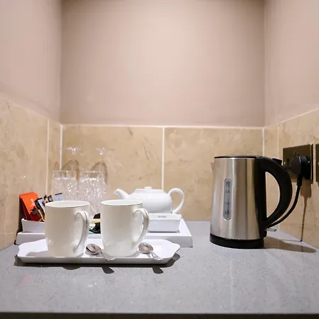 Green Grove Bed & Breakfast 4*