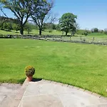 Grove Panzió 4*