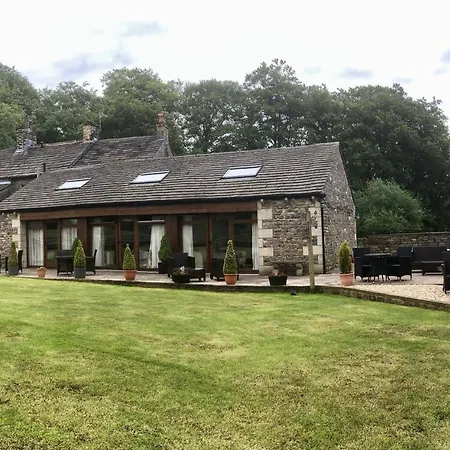 Grove Bed and breakfast 4*