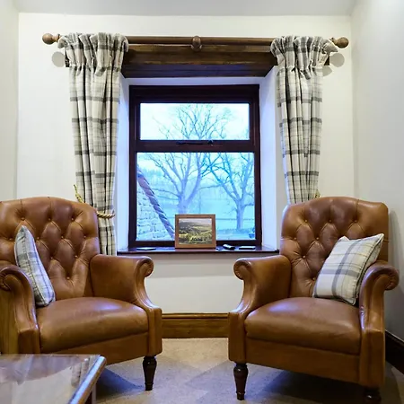 Grove 4* Malham