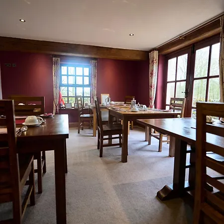 Grove 4* Malham